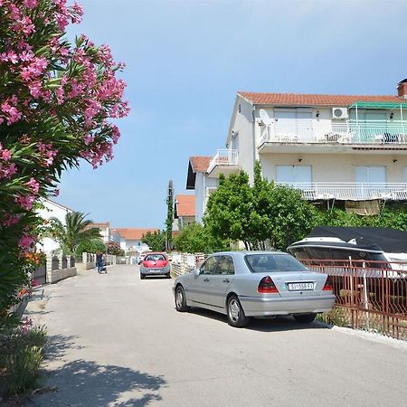 Apartments Ivan Водице Екстериор снимка