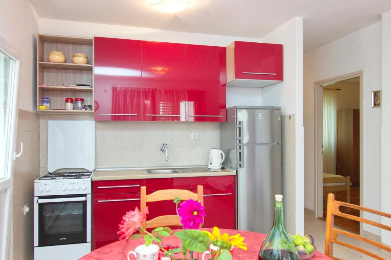Apartments Ivan Водице Екстериор снимка