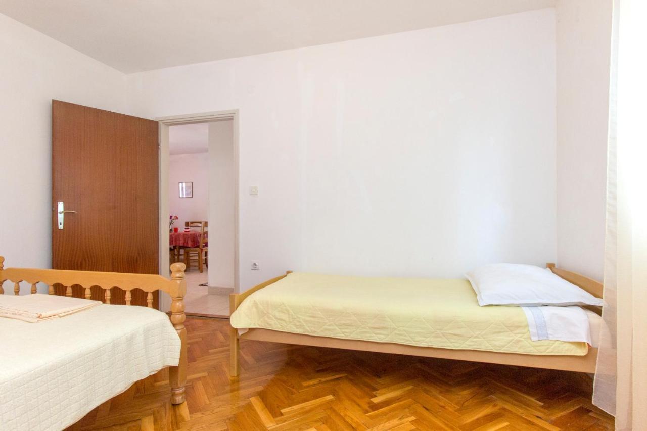 Apartments Ivan Водице Екстериор снимка