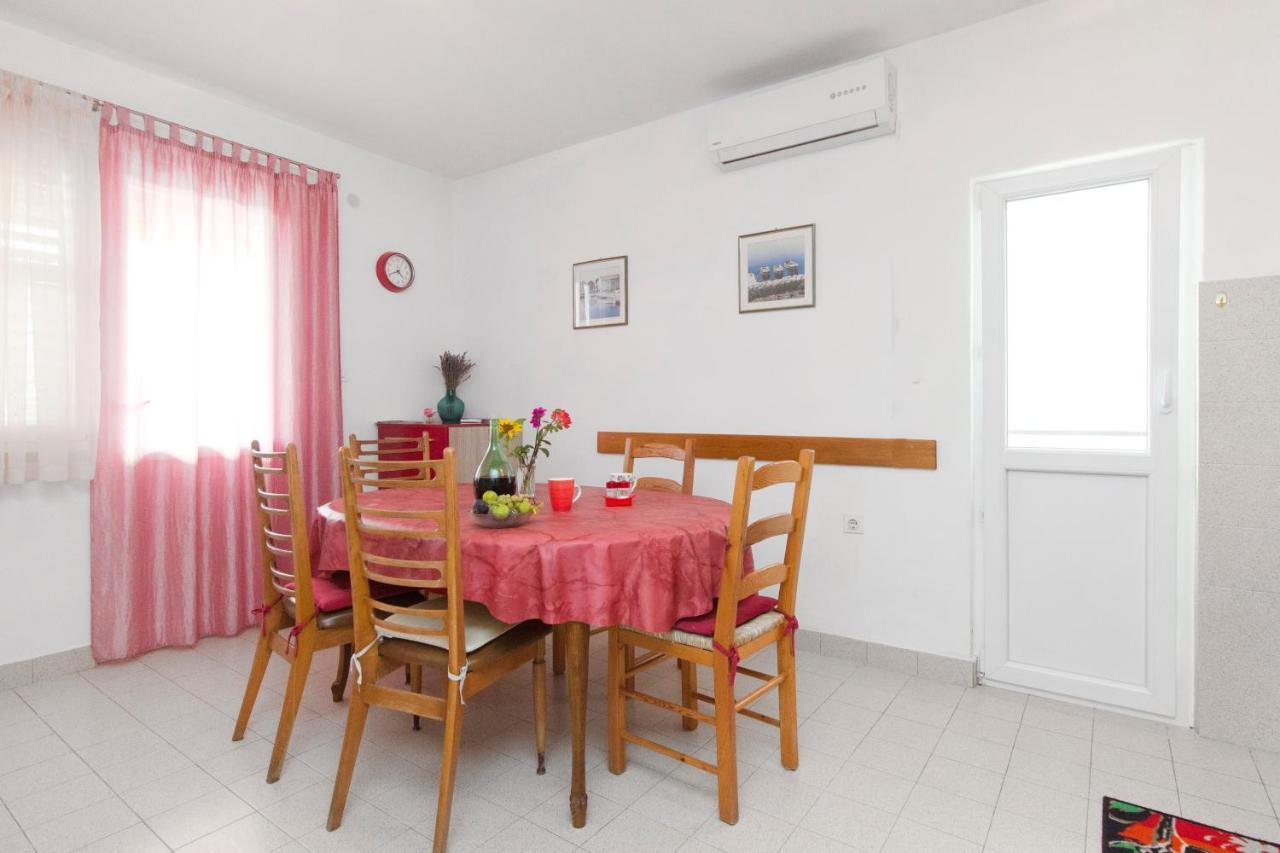 Apartments Ivan Водице Екстериор снимка