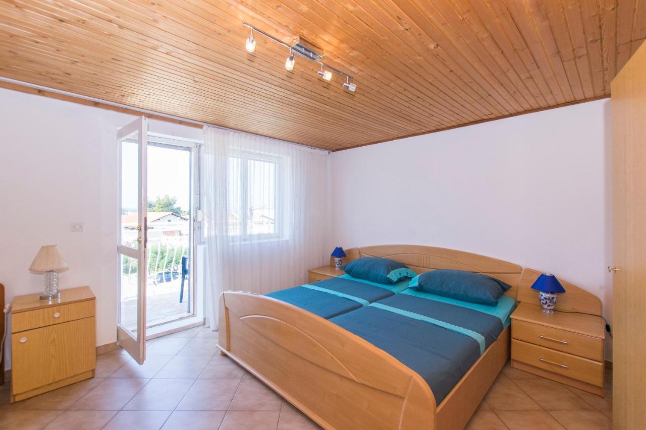 Apartments Ivan Водице Екстериор снимка
